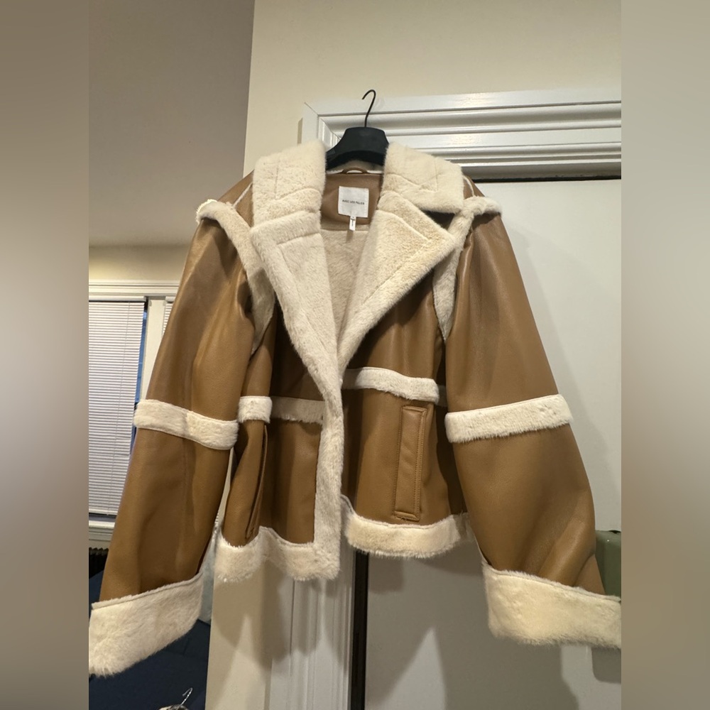 Avec Les Filles Convertible-Sleeve Jacket